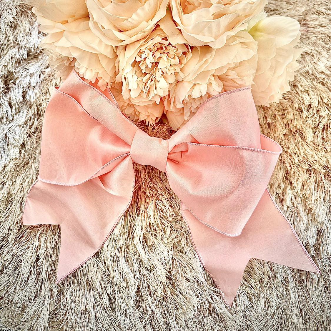 Bella Bow in Lite Pink