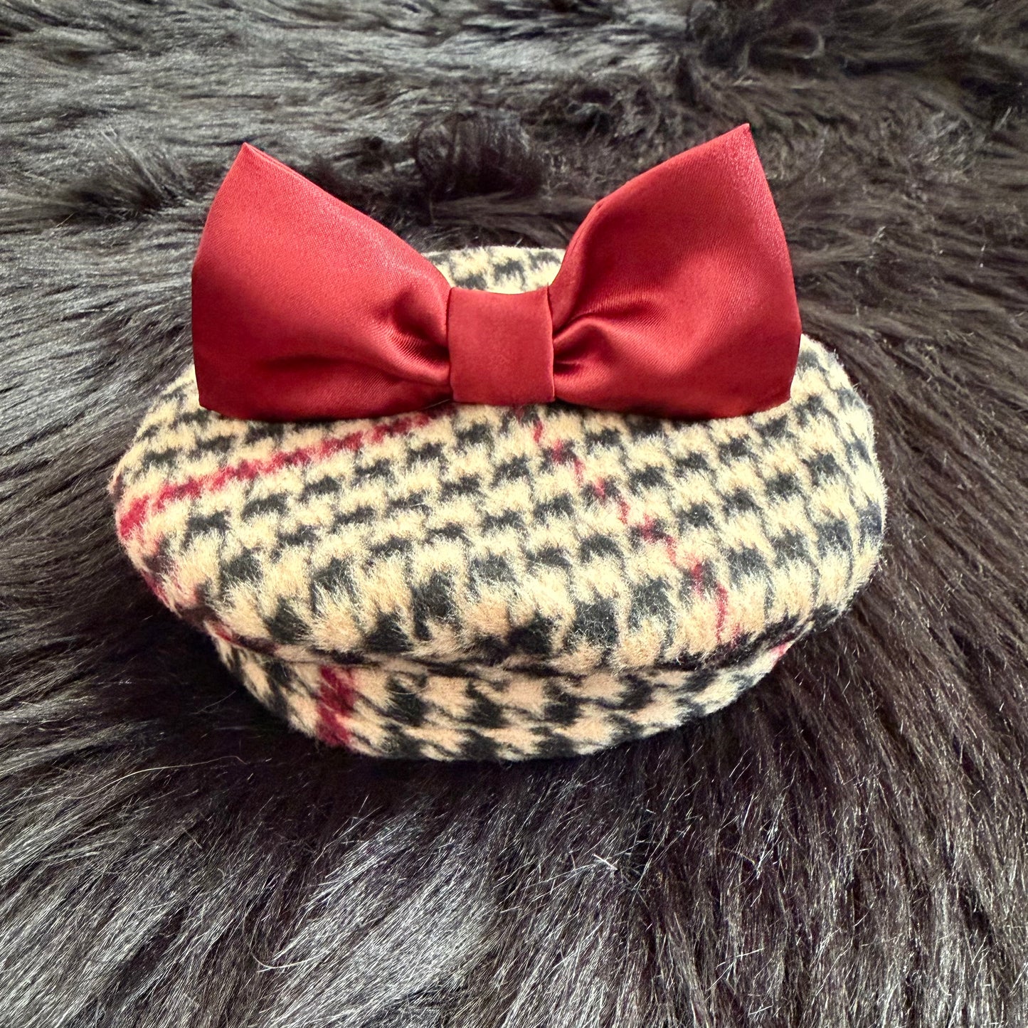 Beret Houndstooth Bow